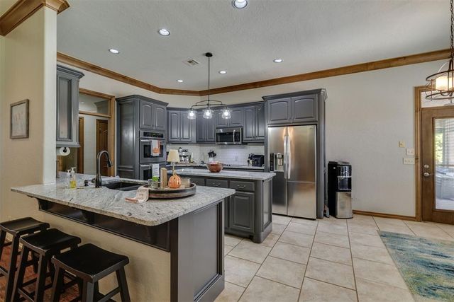 11012 Autumn Road, Edmond, OK 73013
