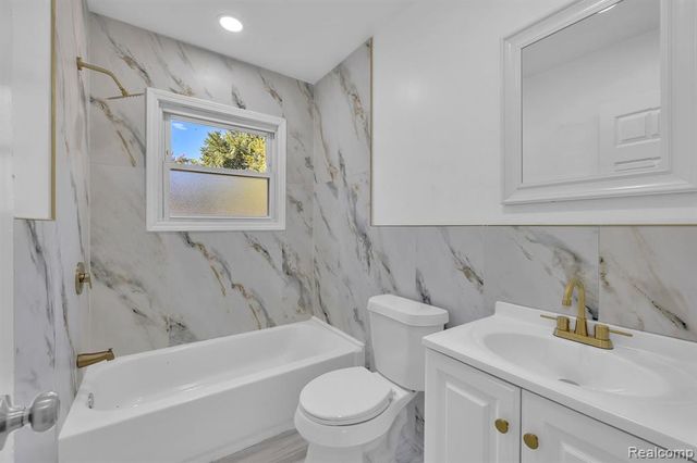 10035 Bramell, Detroit, MI 48239
