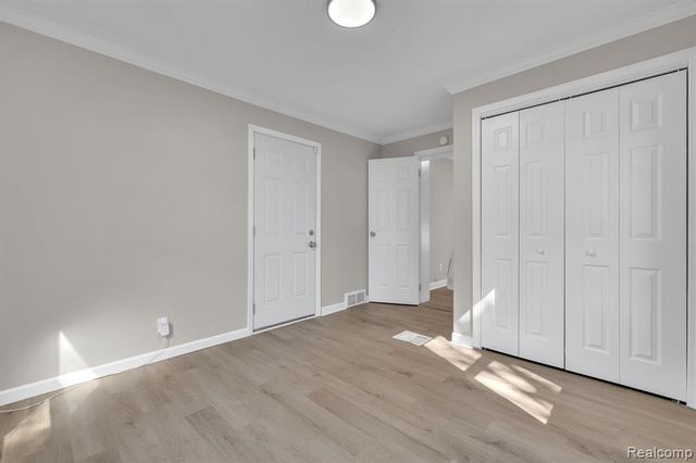 10035 Bramell, Detroit, MI 48239