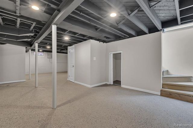10035 Bramell, Detroit, MI 48239