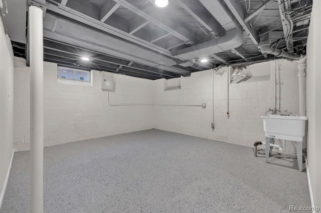 10035 Bramell, Detroit, MI 48239