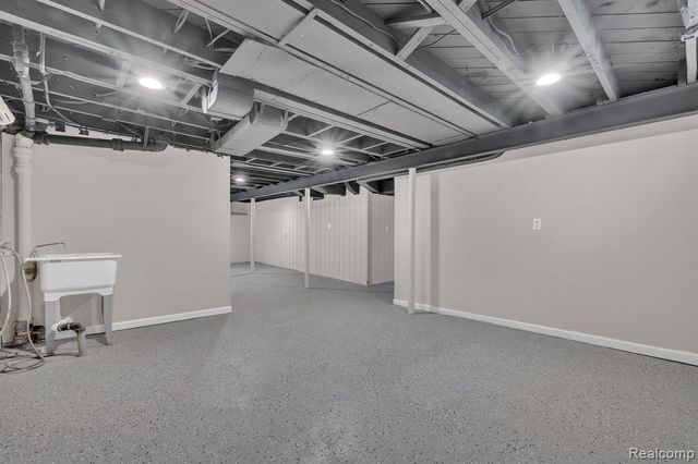 10035 Bramell, Detroit, MI 48239