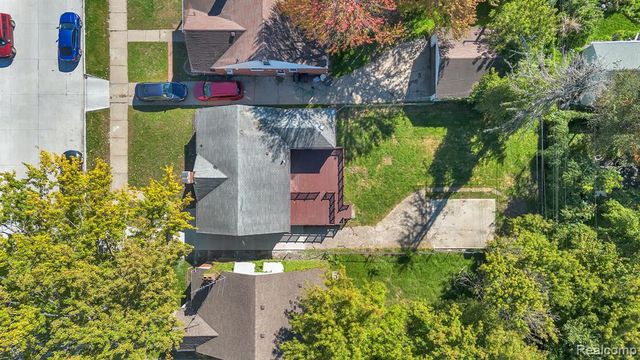 10035 Bramell, Detroit, MI 48239