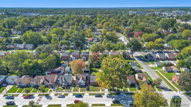 10035 Bramell, Detroit, MI 48239