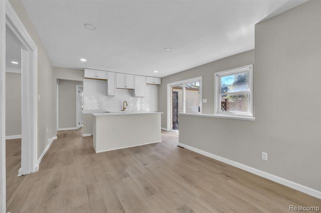 10035 Bramell, Detroit, MI 48239