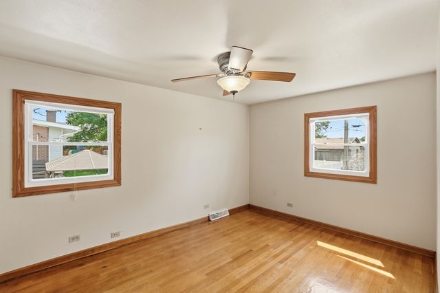 12624 S MASSASOIT Avenue, Palos Heights, IL 60463