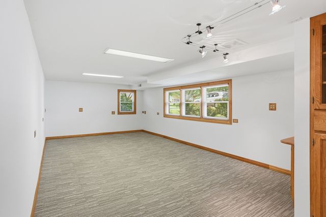12624 S MASSASOIT Avenue, Palos Heights, IL 60463