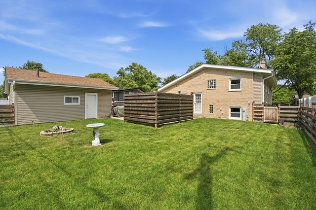 12624 S MASSASOIT Avenue, Palos Heights, IL 60463