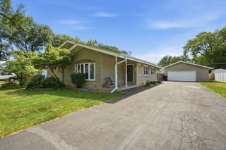 12624 S MASSASOIT Avenue, Palos Heights, IL 60463