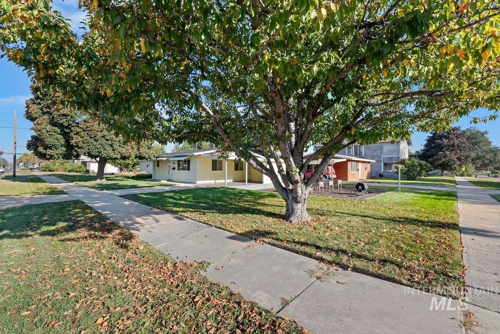 1124 6th Street North, Nampa, ID 83687 photo 4
