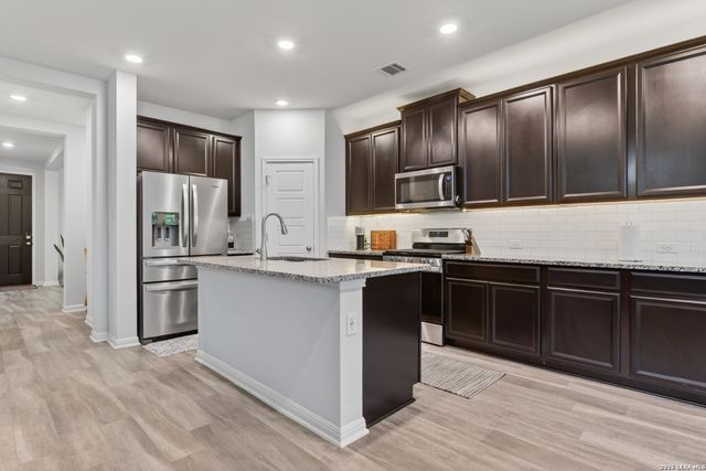 12929 McFadden, San Antonio, TX 78254