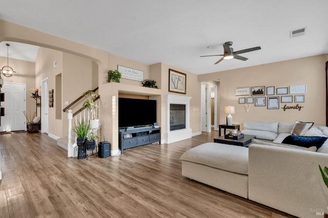 1841 Stockbridge Dr, Fairfield, CA 94534