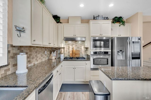 1841 Stockbridge Dr, Fairfield, CA 94534