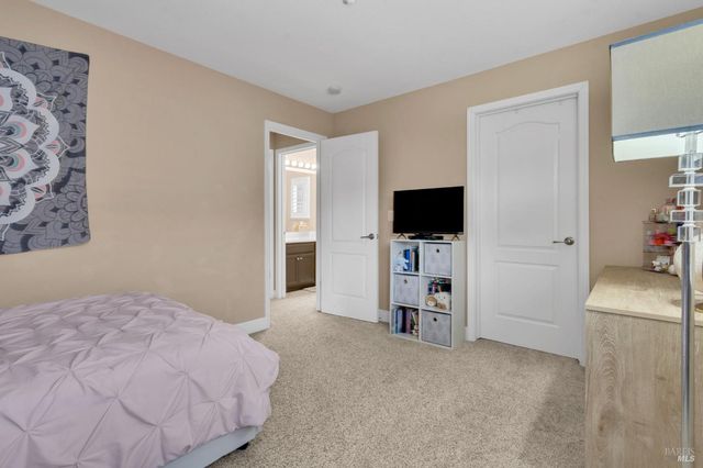 1841 Stockbridge Dr, Fairfield, CA 94534