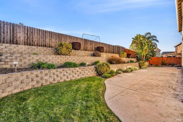 1841 Stockbridge Dr, Fairfield, CA 94534