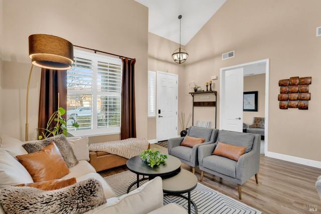 1841 Stockbridge Dr, Fairfield, CA 94534