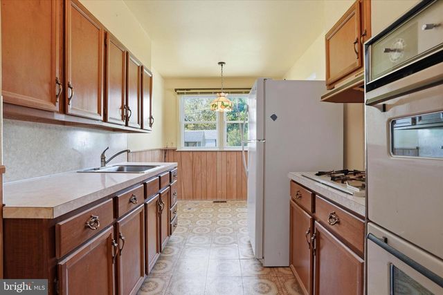 1438 HALLMAN RD, Abington, PA 19001
