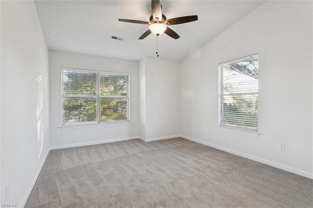 1563 N King St Apt 105, Hampton, VA 23669