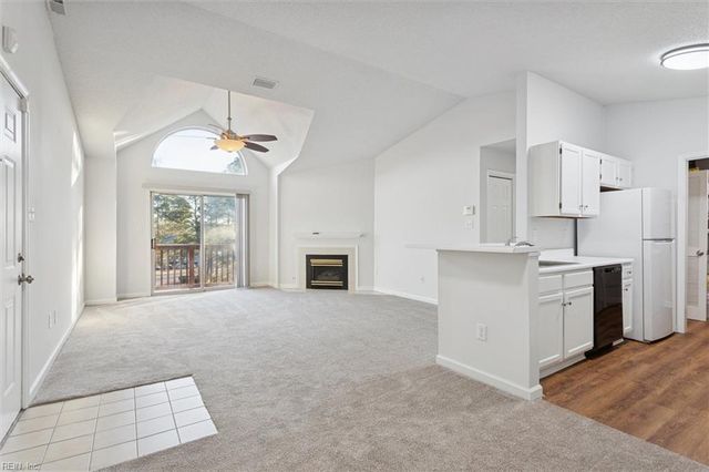 1563 N King St Apt 105, Hampton, VA 23669