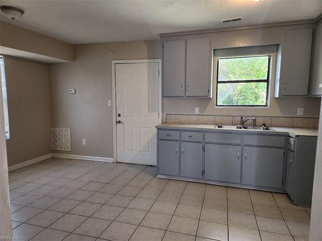 851 29th ST, Newport News, VA 23601