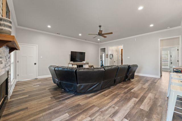 401 N Cleburne Whitney Road, Rio Vista, TX 76093