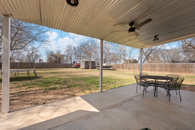 401 N Cleburne Whitney Road, Rio Vista, TX 76093