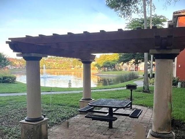 4187 N Haverhill Road 515, West Palm Beach, FL 33417