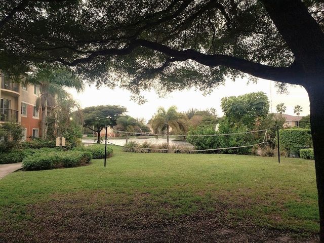 4187 N Haverhill Road 515, West Palm Beach, FL 33417