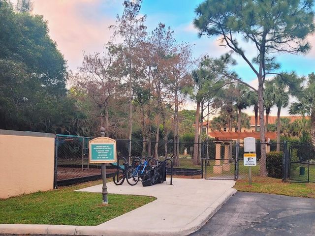 4187 N Haverhill Road 515, West Palm Beach, FL 33417