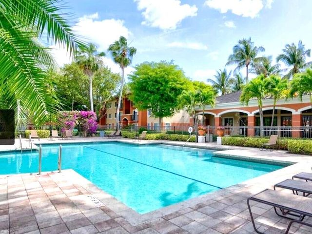 4187 N Haverhill Road 515, West Palm Beach, FL 33417