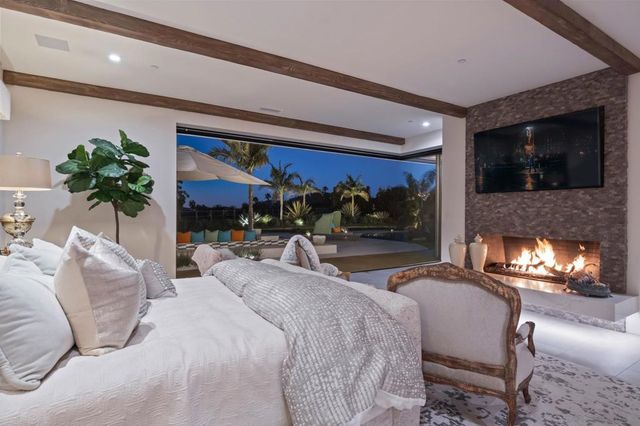 16786 88 Calle Hermosa, San Diego, CA 92127