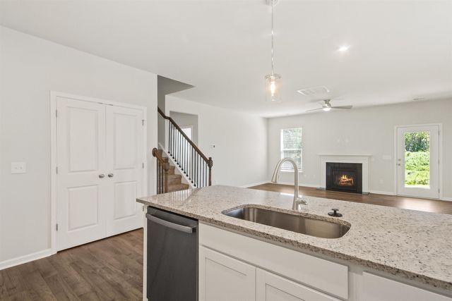 4025 Francis Spring Way, Inman, SC 29349