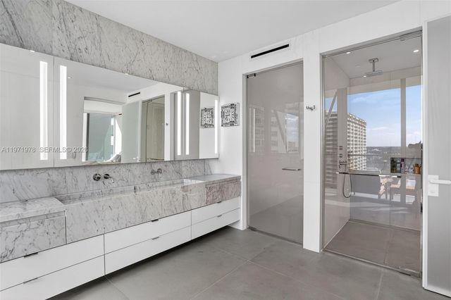 2000 S Ocean Dr 14B, Hallandale Beach, FL 33009