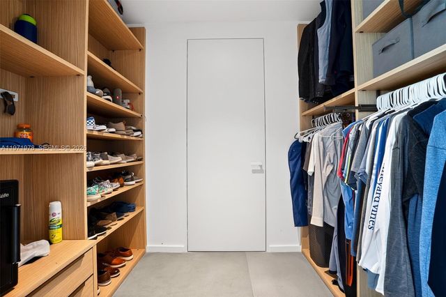 2000 S Ocean Dr 14B, Hallandale Beach, FL 33009