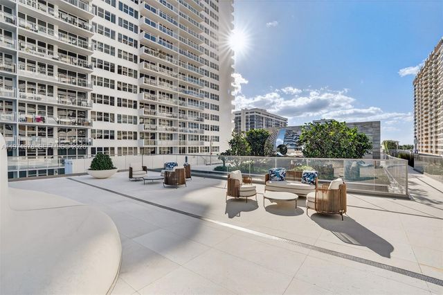 2000 S Ocean Dr 14B, Hallandale Beach, FL 33009