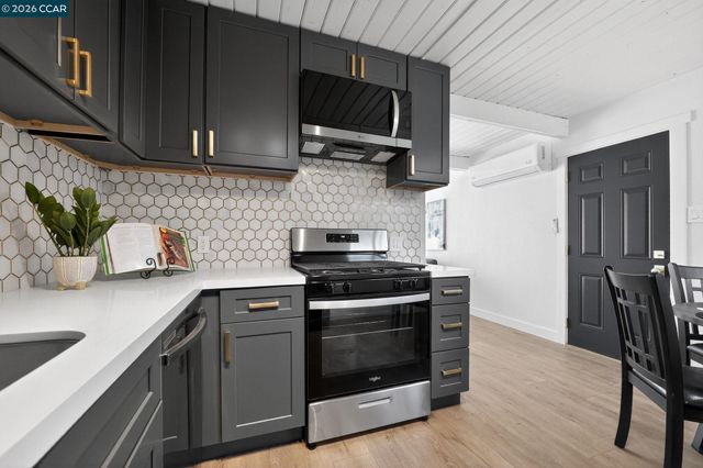 87 Bay Drive, Bay Point, CA 94565