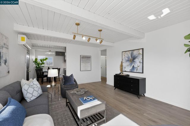 87 Bay Drive, Bay Point, CA 94565