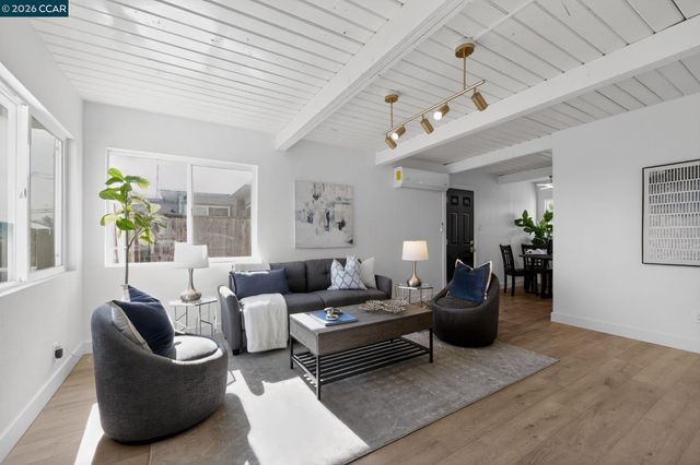 87 Bay Drive, Bay Point, CA 94565