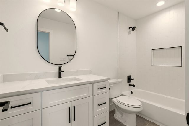 8902 Lowell Street, Rowlett, TX 75089