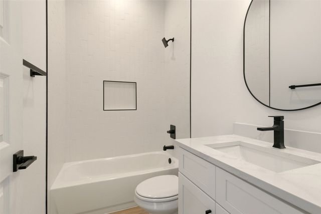 8902 Lowell Street, Rowlett, TX 75089