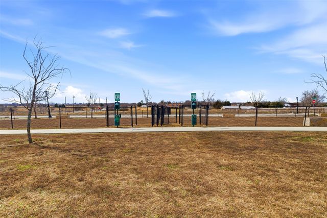 8902 Lowell Street, Rowlett, TX 75089