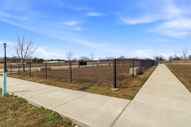 8902 Lowell Street, Rowlett, TX 75089