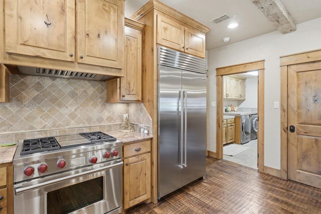 1190 Waterfall Way, Graford, TX 76449