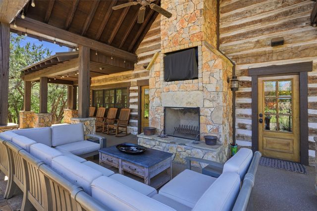 1190 Waterfall Way, Graford, TX 76449
