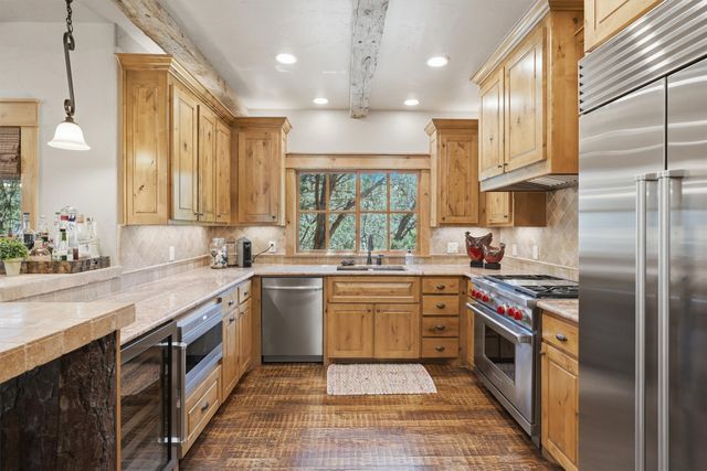 1190 Waterfall Way, Graford, TX 76449