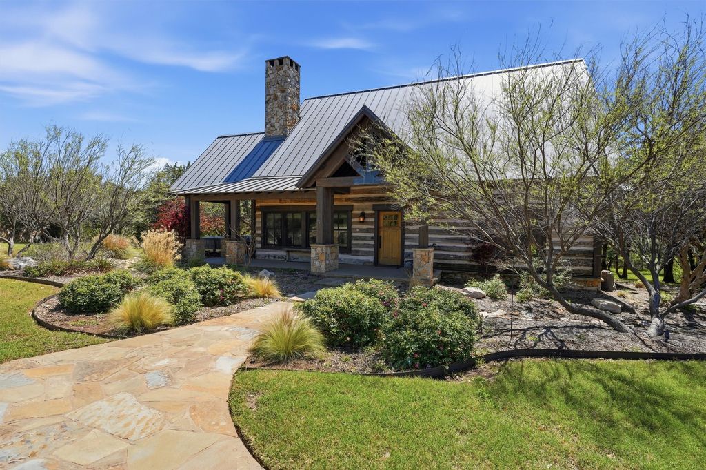 1190 Waterfall Way, Graford, TX 76449