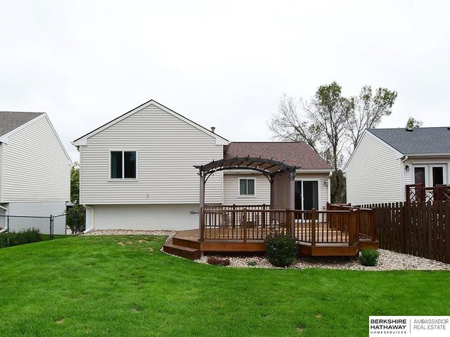 12917 Curtis Avenue, Omaha, NE 68164