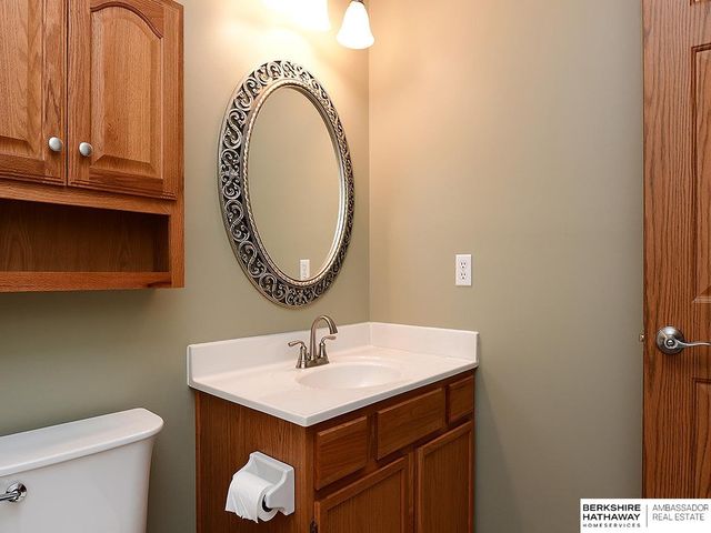 12917 Curtis Avenue, Omaha, NE 68164