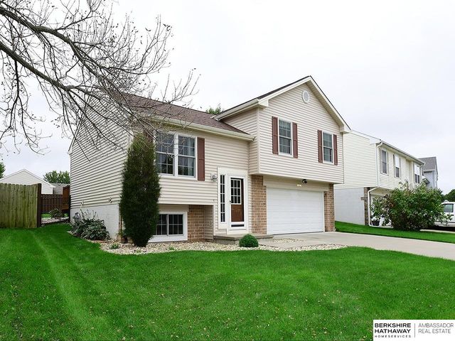 12917 Curtis Avenue, Omaha, NE 68164