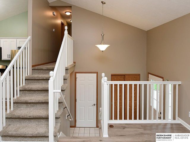 12917 Curtis Avenue, Omaha, NE 68164